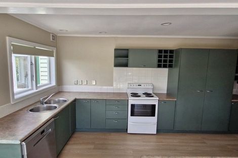 Photo of property in 33 Withers Road, Glen Eden, Auckland, 0602