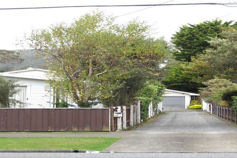 Photo of property in 18a Hawthorn Crescent, Stokes Valley, Lower Hutt, 5019