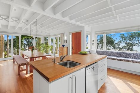 Photo of property in 76 St Michaels Avenue, Point Chevalier, Auckland, 1022