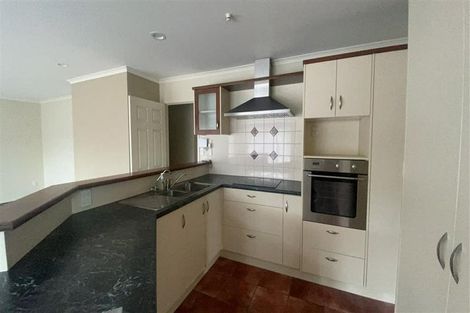 Photo of property in 2 Byblos Place, The Gardens, Auckland, 2105