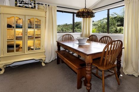 Photo of property in 256 Piha Road, Piha, New Lynn, 0772