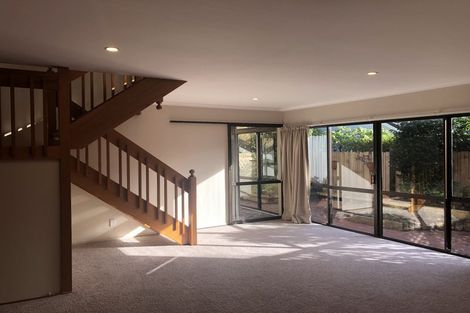 Photo of property in 2/136 Karori Road, Karori, Wellington, 6012