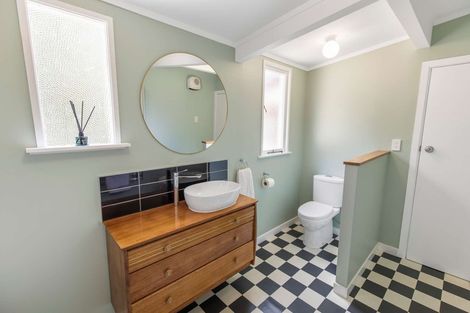 Photo of property in 3 Carlton Avenue, Gonville, Whanganui, 4501