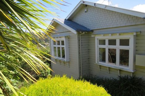 Photo of property in 74 Havelock Street, Kenmure, Dunedin, 9011