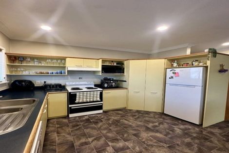 Photo of property in 715 Maxville Drive, Parkvale, Hastings, 4122