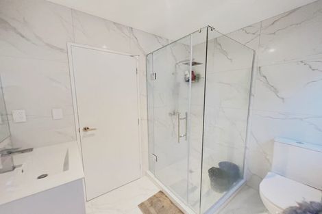 Photo of property in 187 Wallace Road, Mangere Bridge, Auckland, 2022