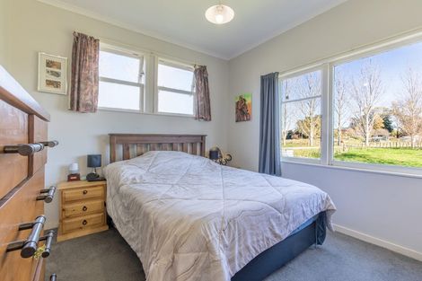 Photo of property in 48 Kenderdine Road, Elsthorpe, Otane, 4277