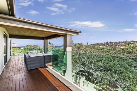 Photo of property in 4 Montrose Terrace, Mairangi Bay, Auckland, 0630