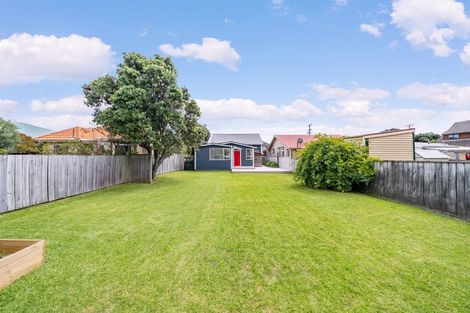 Photo of property in 25 Tuatoru Street, Eastbourne, Lower Hutt, 5013