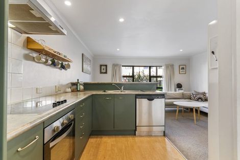 Photo of property in 5/15 Harbour View Road, Te Atatu Peninsula, Auckland, 0610