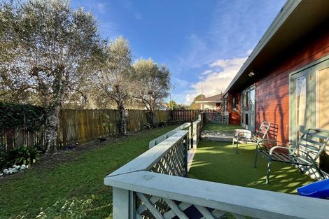 Photo of property in 1/9 Dana Place, Somerville, Auckland, 2014