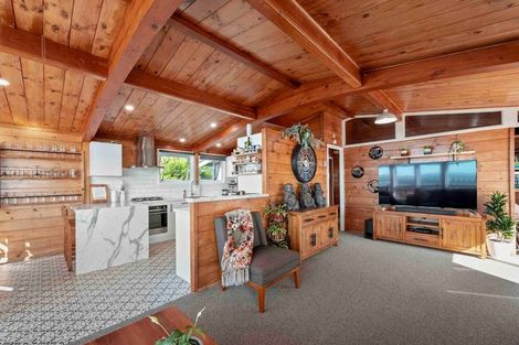 Photo of property in 25 Russell Crescent, Western Heights, Rotorua, 3015