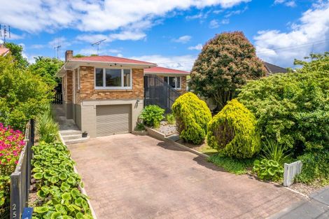 Photo of property in 25 Morris Road, Hillcrest, Hamilton, 3216