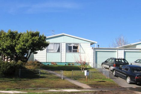 Photo of property in 2 Reuben Place, Nawton, Hamilton, 3200