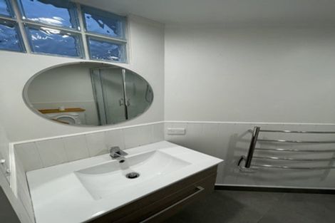 Photo of property in 2 Aotearoa Terrace, Murrays Bay, Auckland, 0630