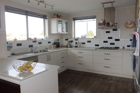 Photo of property in 27 Saint Leonards Road, Temuka, 7920