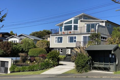 Photo of property in 37 Earls Road, Saint Clair, Dunedin, 9012