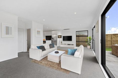 Photo of property in 24 Vincent Mcgrath Crescent, Swanson, Auckland, 0614