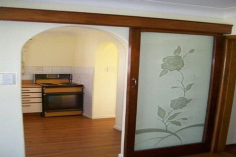 Photo of property in 14 Grove Road, Papakura, 2110