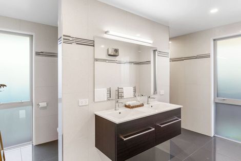 Photo of property in 16 Carpenter Drive, Prebbleton, 7604