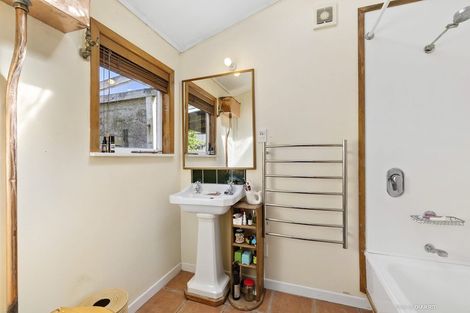 Photo of property in 65 Herald Street, Berhampore, Wellington, 6023