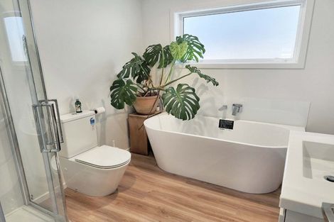 Photo of property in 18 Te Ara O Roimata, Wainuiomata, Lower Hutt, 5014