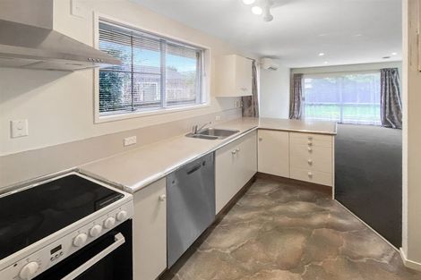 Photo of property in 68 Karnak Crescent, Russley, Christchurch, 8042