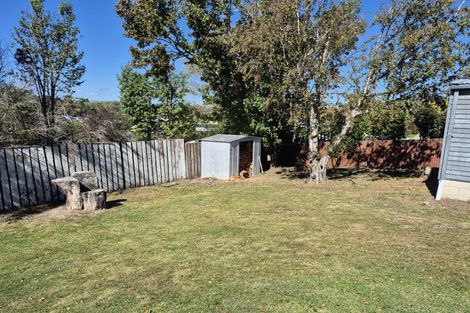 Photo of property in 18 Leeton Drive, Waipukurau, 4200