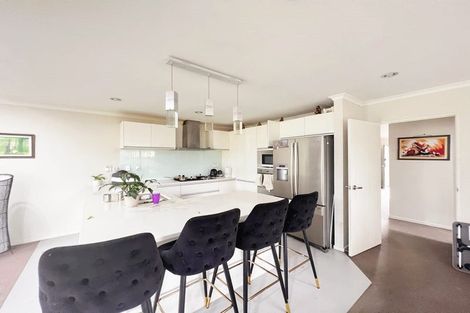 Photo of property in 4 Aster Place, Flat Bush, Auckland, 2019