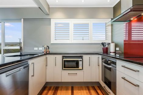 Photo of property in 22 Ernest Street, Ranui, Porirua, 5024