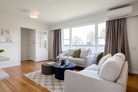 Photo of property in 30 Queen Street, Cambridge, 3434