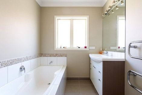 Photo of property in 11b Merlot Drive, Greenmeadows, Napier, 4112