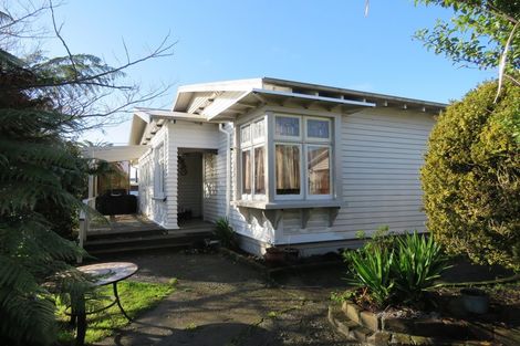 Photo of property in 34 Disraeli Street, Westport, 7825