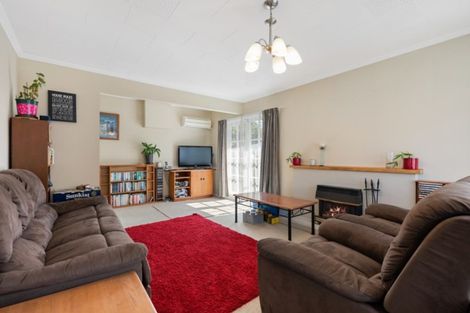 Photo of property in 66 Horoeka Street, Stokes Valley, Lower Hutt, 5019
