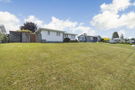 Photo of property in 9 Aotea Crescent, Tokoroa, 3420