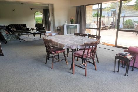 Photo of property in 12 Smith Street, Dannevirke, 4930
