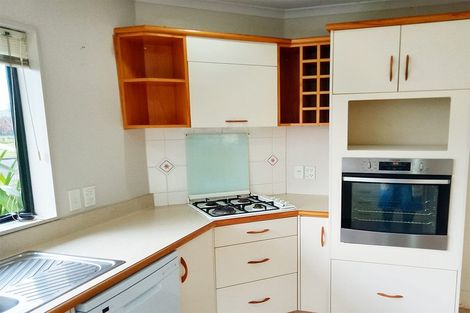 Photo of property in 33 Admiral Crescent, Flagstaff, Hamilton, 3210