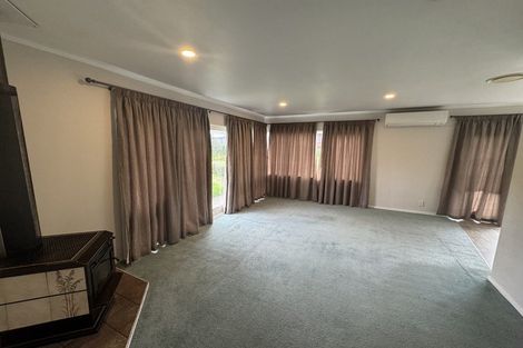 Photo of property in 14 Bellfield Road, Opaheke, Papakura, 2113