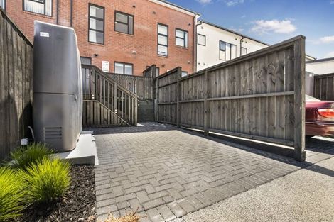 Photo of property in 43 Manarini Road, Westgate, Auckland, 0614