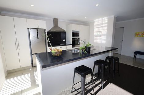 Photo of property in 16 Te Kio Crescent, Papamoa Beach, Papamoa, 3118