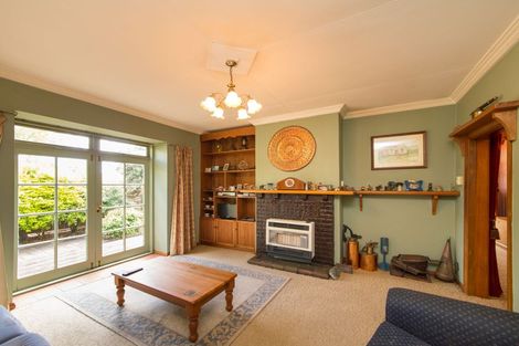 Photo of property in 34 Florence Avenue, Palmerston North, 4414