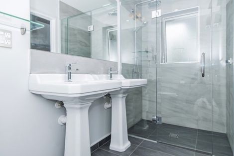 Photo of property in 11 Courtfield Close, Parklands, Christchurch, 8083