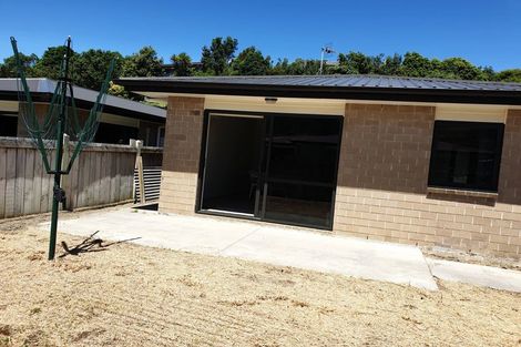 Photo of property in 14 Frederick Place, Whalers Gate, New Plymouth, 4310