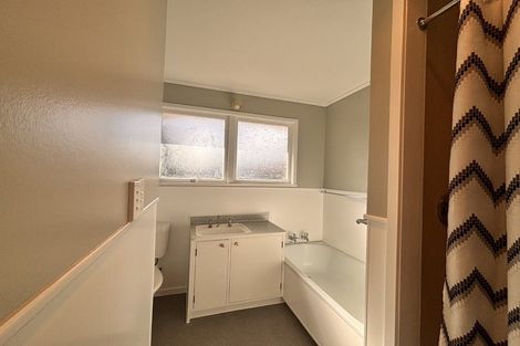 Photo of property in 12 Moa Place, Onerahi, Whangarei, 0110