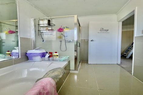 Photo of property in 365 Bucklands Beach Road, Bucklands Beach, Auckland, 2012