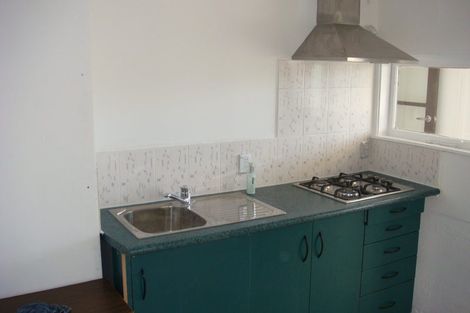 Photo of property in 20 Serwayne Place, Sunnyvale, Auckland, 0612