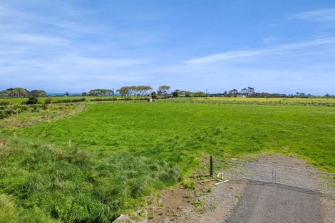 Photo of property in 7104 South Road, Warea, New Plymouth, 4381