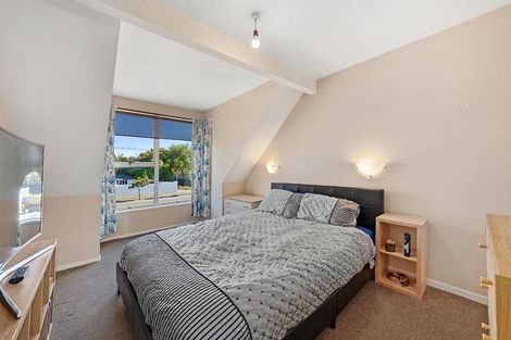 Photo of property in 140 Matsons Avenue, Papanui, Christchurch, 8053