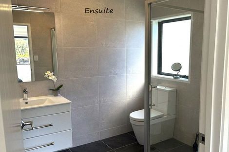 Photo of property in 9 Ashington Road, Silverstream, Upper Hutt, 5019