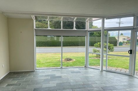 Photo of property in 49 Mary Street, Winton, 9720